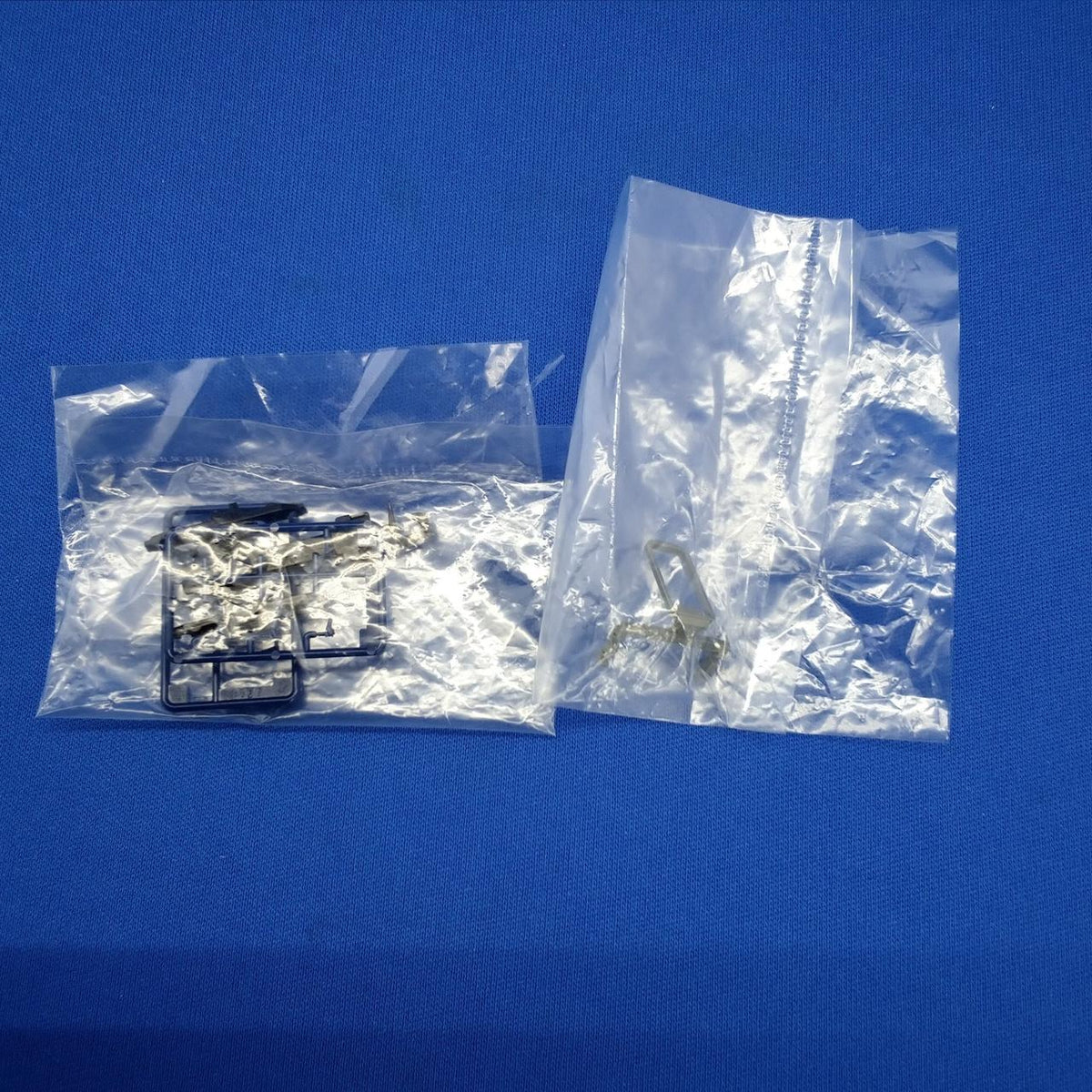 TOMIX JR 14 Series Passenger Car Hakkoda Basic Set + 3-Car Set 98741 - Banzai Thrifting | BanzaiHobby