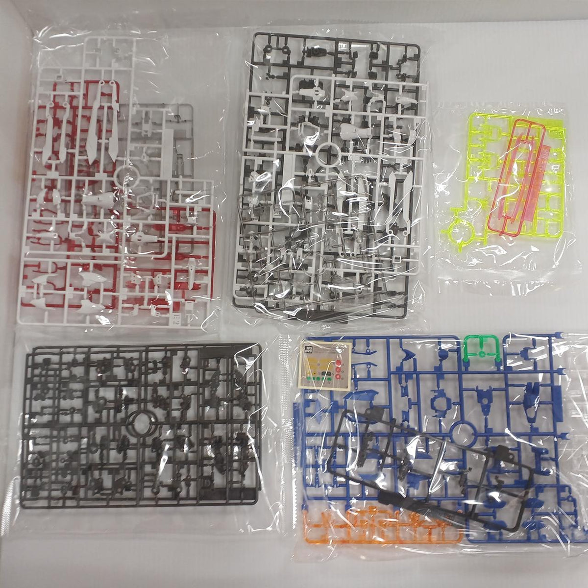 BANDAI Mobile Fighter G Gundam Prize B RG God Gundam Solid Clear - Banzai Thrifting | BanzaiHobby