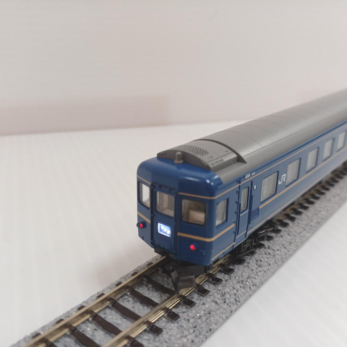 KATO N Gauge Hokutosei Deluxe Formation - Banzai Thrifting | BanzaiHobby