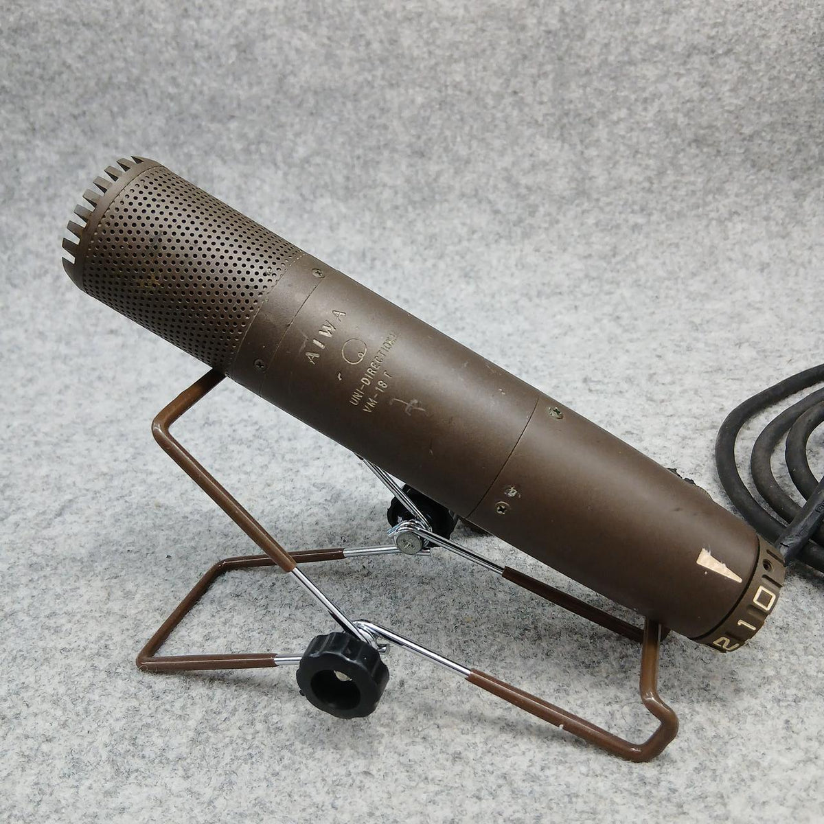 AIWA [Junk] Ribbon Microphone VM-18T - Banzai Thrifting | BanzaiHobby