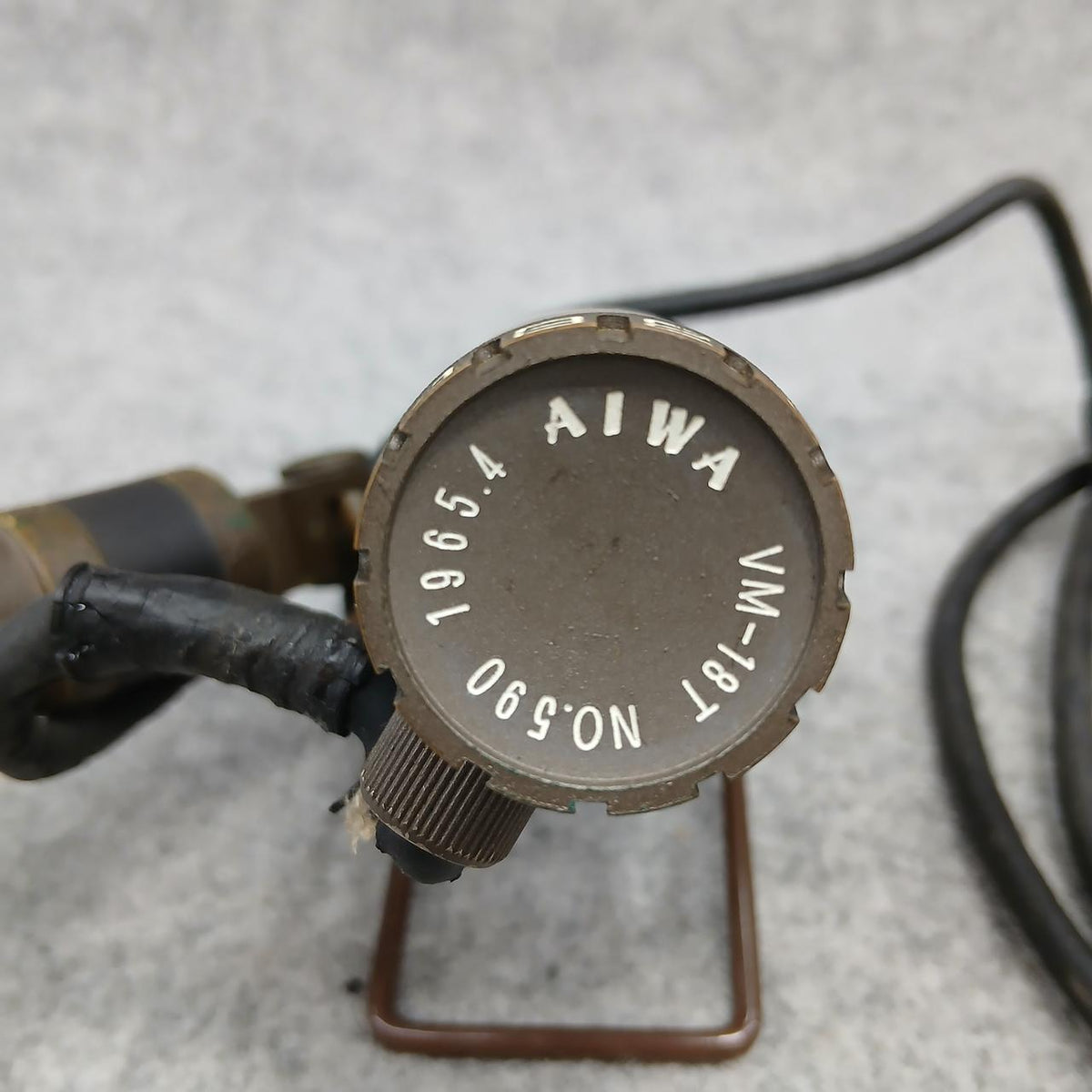 AIWA [Junk] Ribbon Microphone VM-18T - Banzai Thrifting | BanzaiHobby