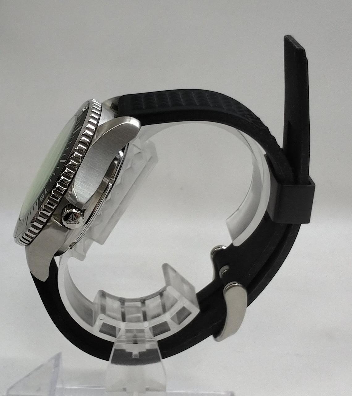 SEIKO Wristwatch MIM-MDV-GR - Banzai Thrifting | BanzaiHobby
