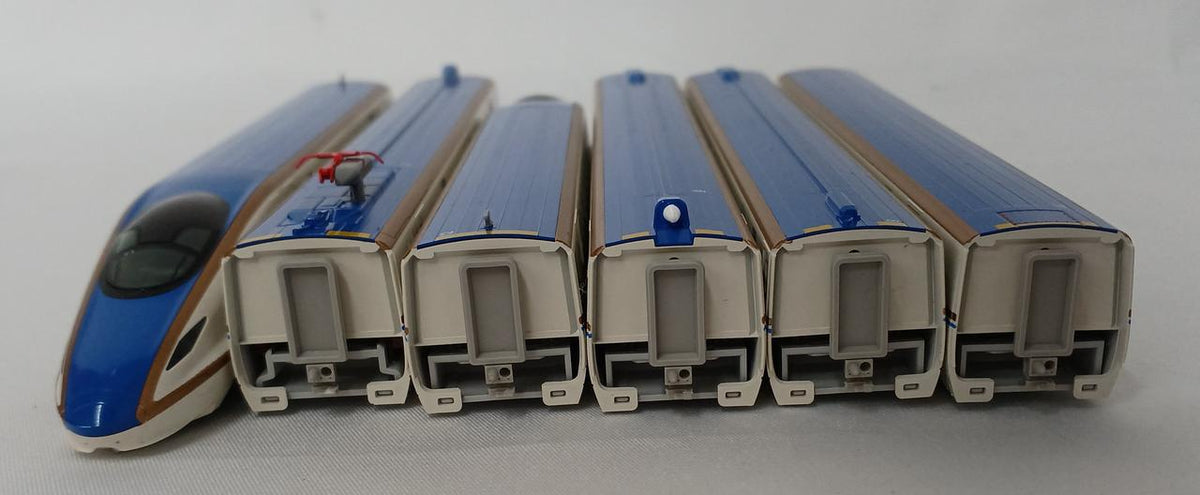 KATO N Gauge E7 Series Hokuriku Shinkansen Basic and Expansion Sets A and B 12-Car Set - Banzai Thrifting | BanzaiHobby