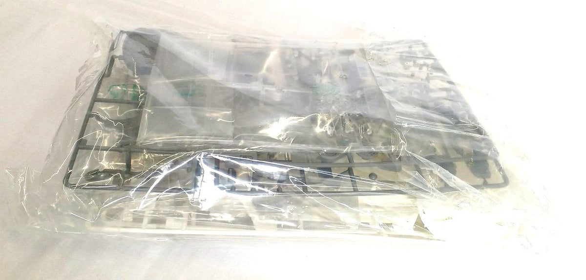 REVELL AUDI A4 DTM 2009 TOM KRISTENSEN - Banzai Thrifting | BanzaiHobby