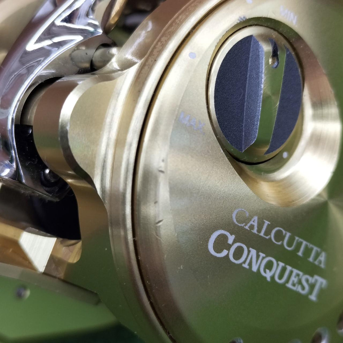 SHIMANO Baitcasting Reel CALCUTTA CONQUEST 100HG - Banzai Thrifting | BanzaiHobby