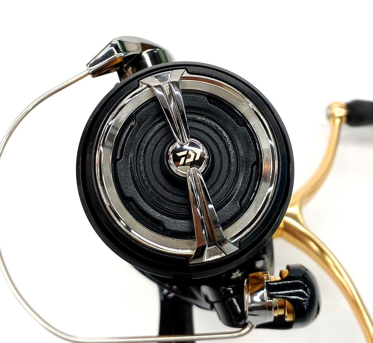 DAIWA Spinning Reel 23 LEGALIS LT2500S-DH 00060368 - Banzai Thrifting | BanzaiHobby