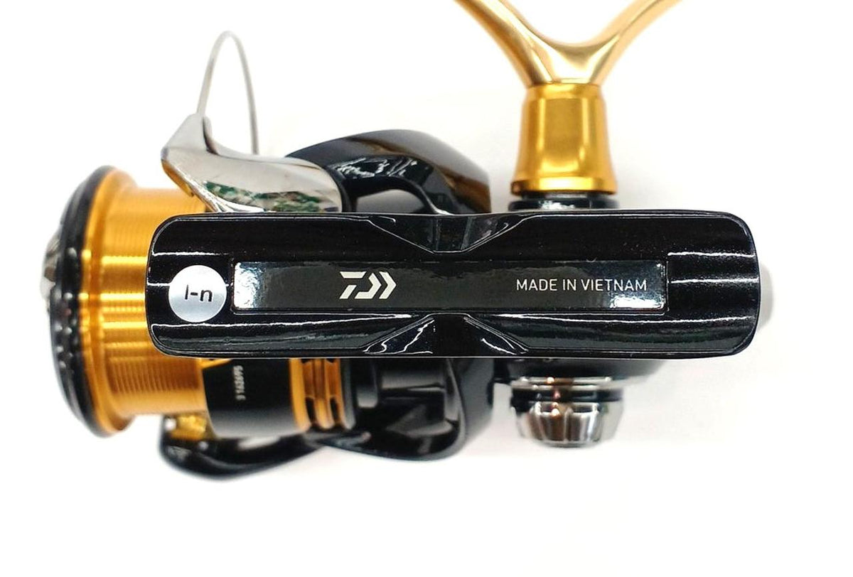 DAIWA Spinning Reel 23 LEGALIS LT2500S-DH 00060368 - Banzai Thrifting | BanzaiHobby