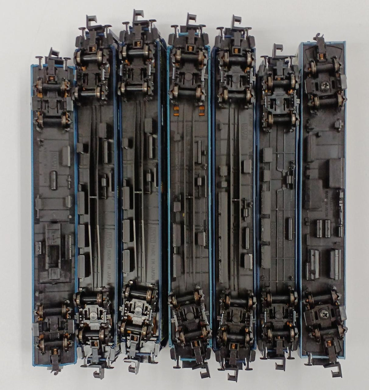 KATO Orient Express '88 7-Car Basic Set - Banzai Thrifting | BanzaiHobby