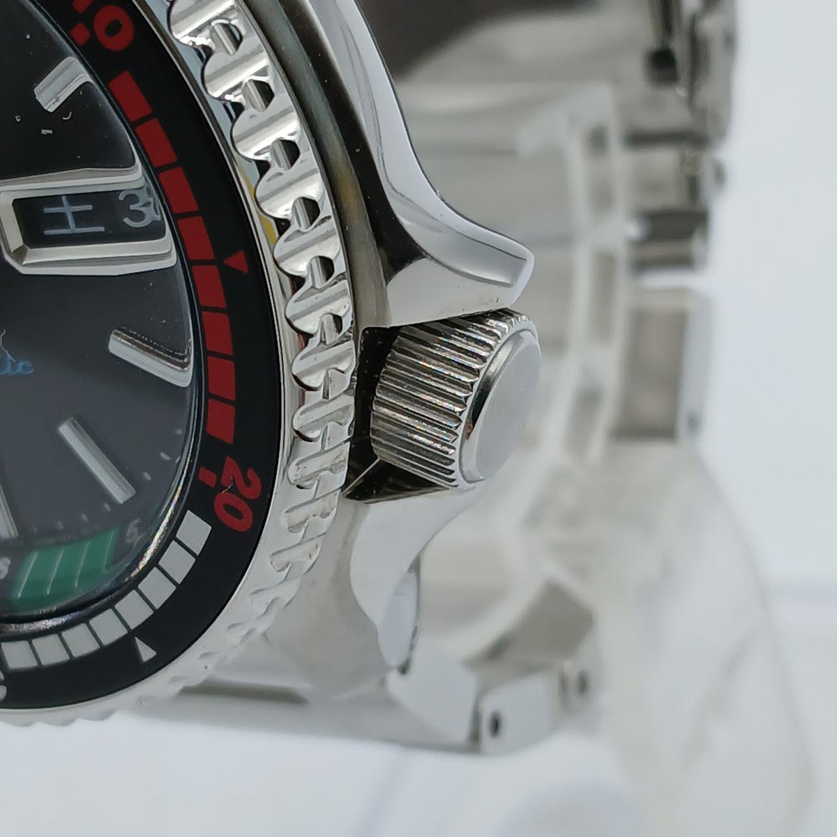SEIKO SEIKO5sports SBSA221 - Banzai Thrifting | BanzaiHobby