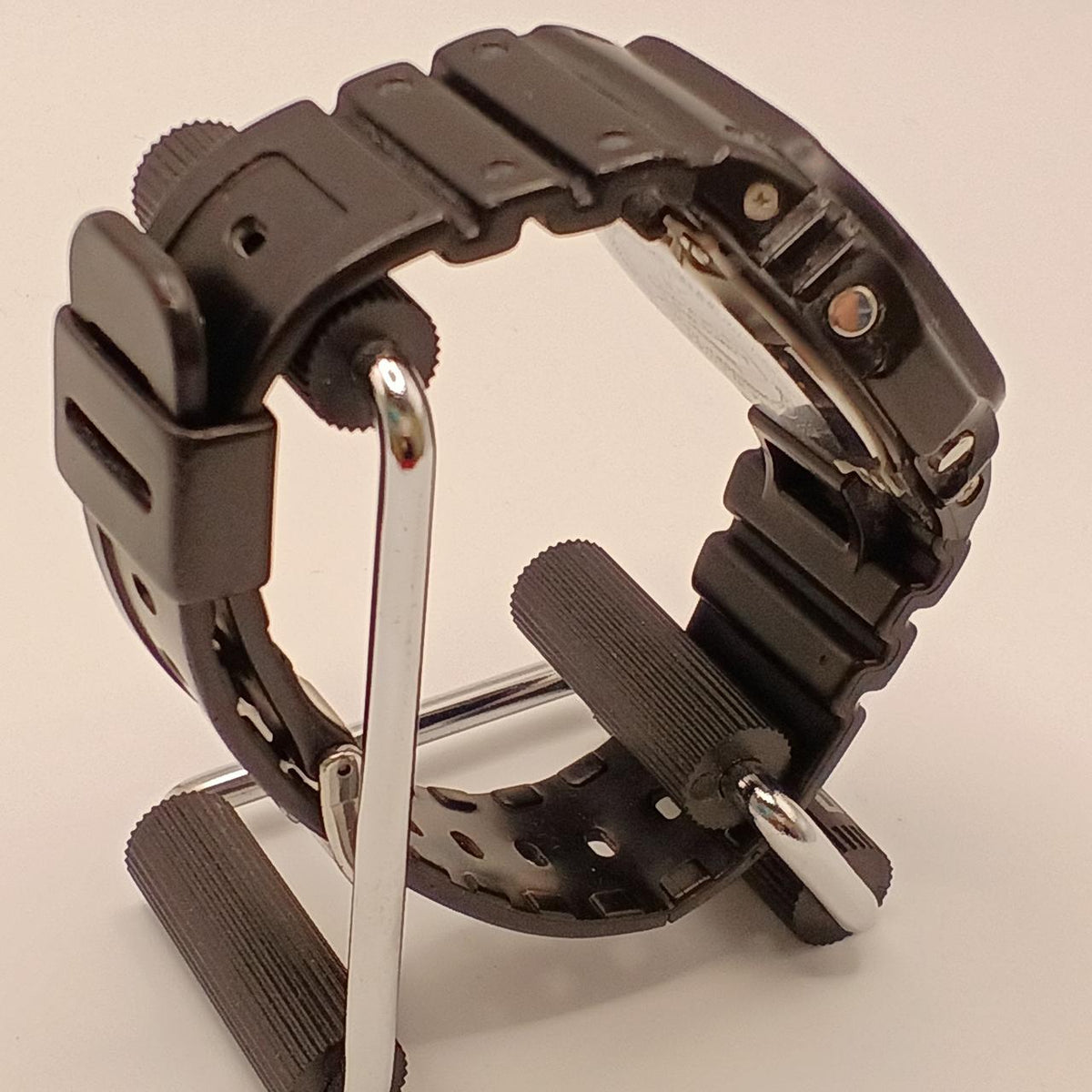 CASIO G-SHOCK GW-M5610R - Banzai Thrifting | BanzaiHobby