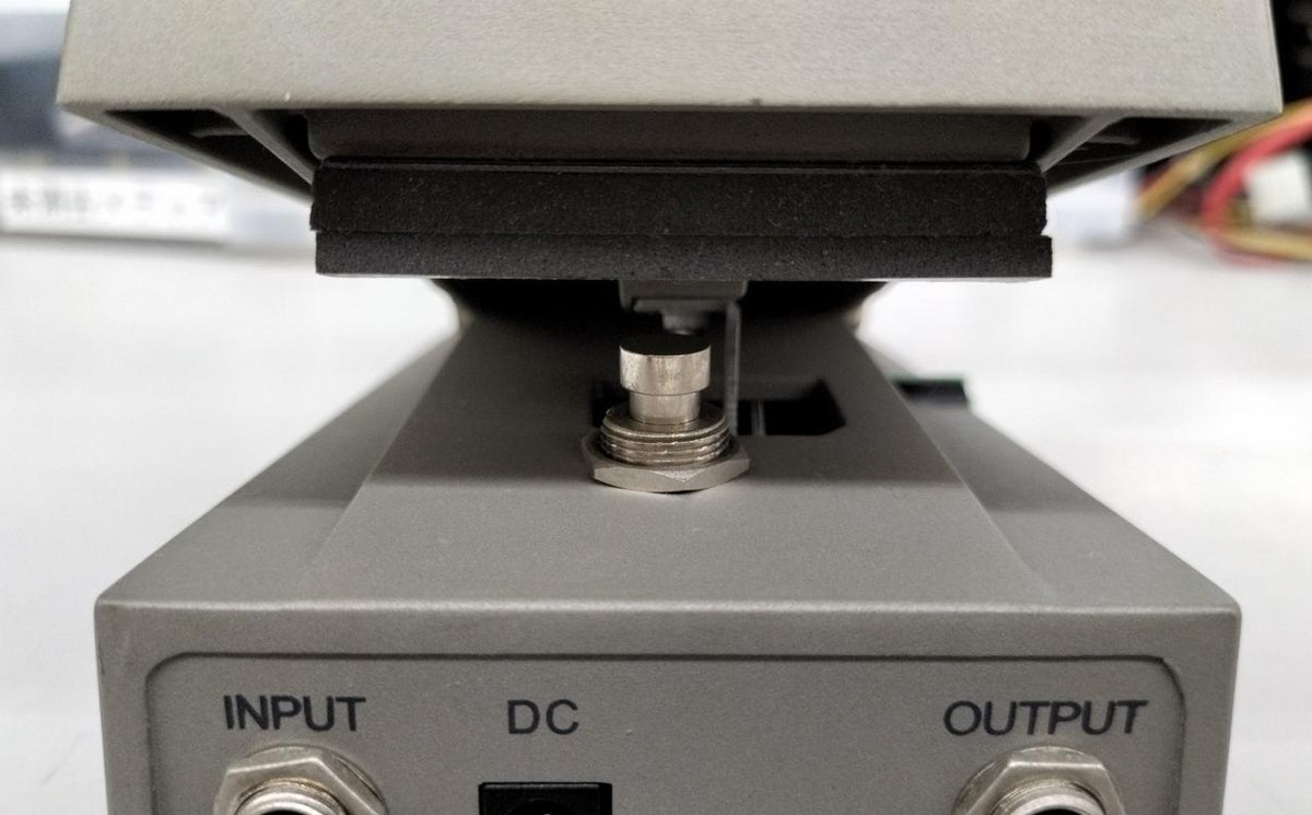 IBANEZ Wah Pedal WH10 - Banzai Thrifting | BanzaiHobby