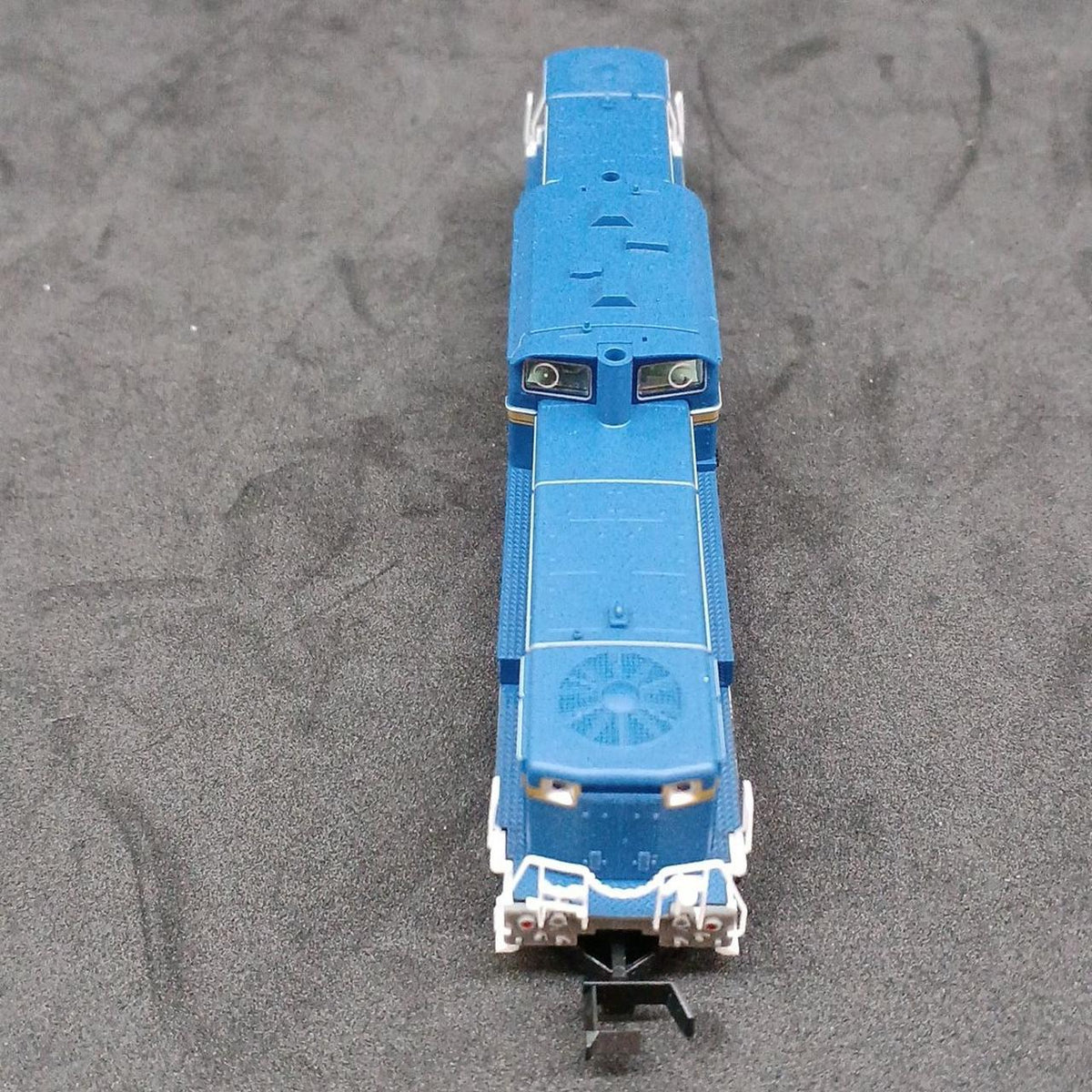 TOMIX JR DD51 Diesel Locomotive 2215 - Banzai Thrifting | BanzaiHobby