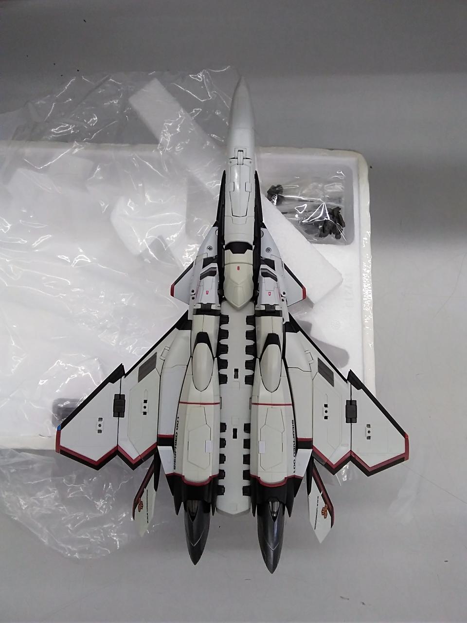 BANDAI DX Chogokin YF-30 Chronos GE-66 YF-30 CHRONOS