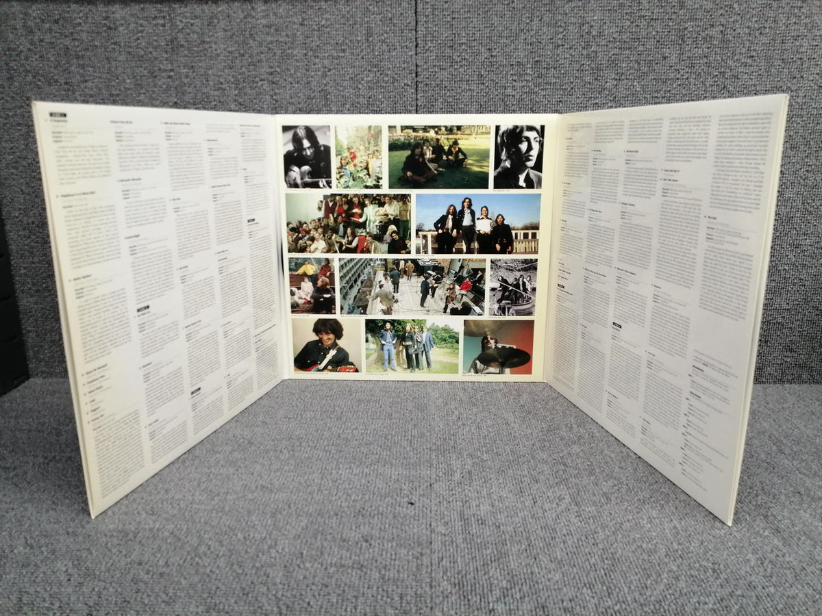Toshiba EMI Corporation THE BEATLES ANTHOLOGY 3 TOJP-60107-09