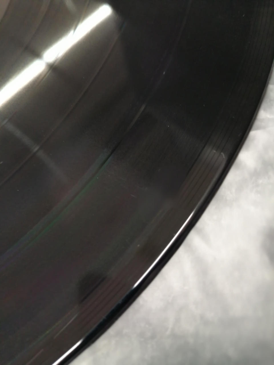 Warner Pioneer Akina Nakamori "Crimson" L-12650