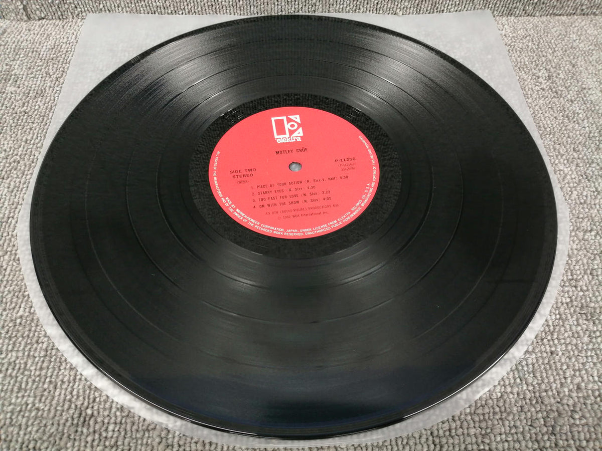 ELEKTRA Analog record MOTLEY CRUE/TOO FAST FOR LOV