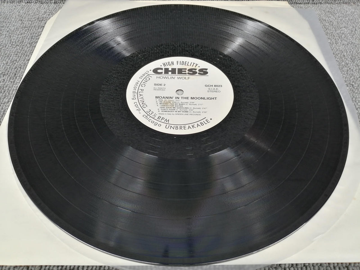 CHESS RECORDS Vinyl Record HOWLIN' WOLF/MOANIN' IN THE MO