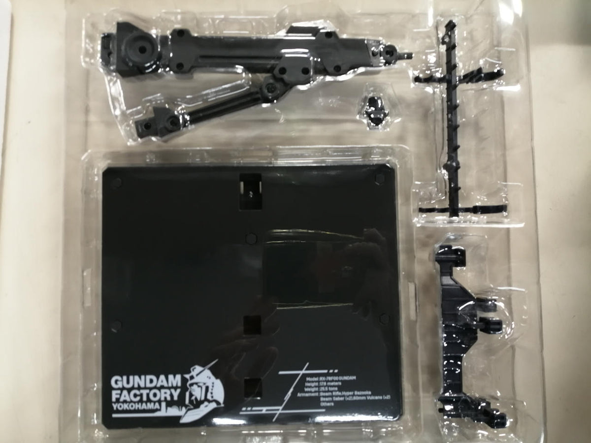 Bandai Chogokin RX-78F00 Gundam (2)