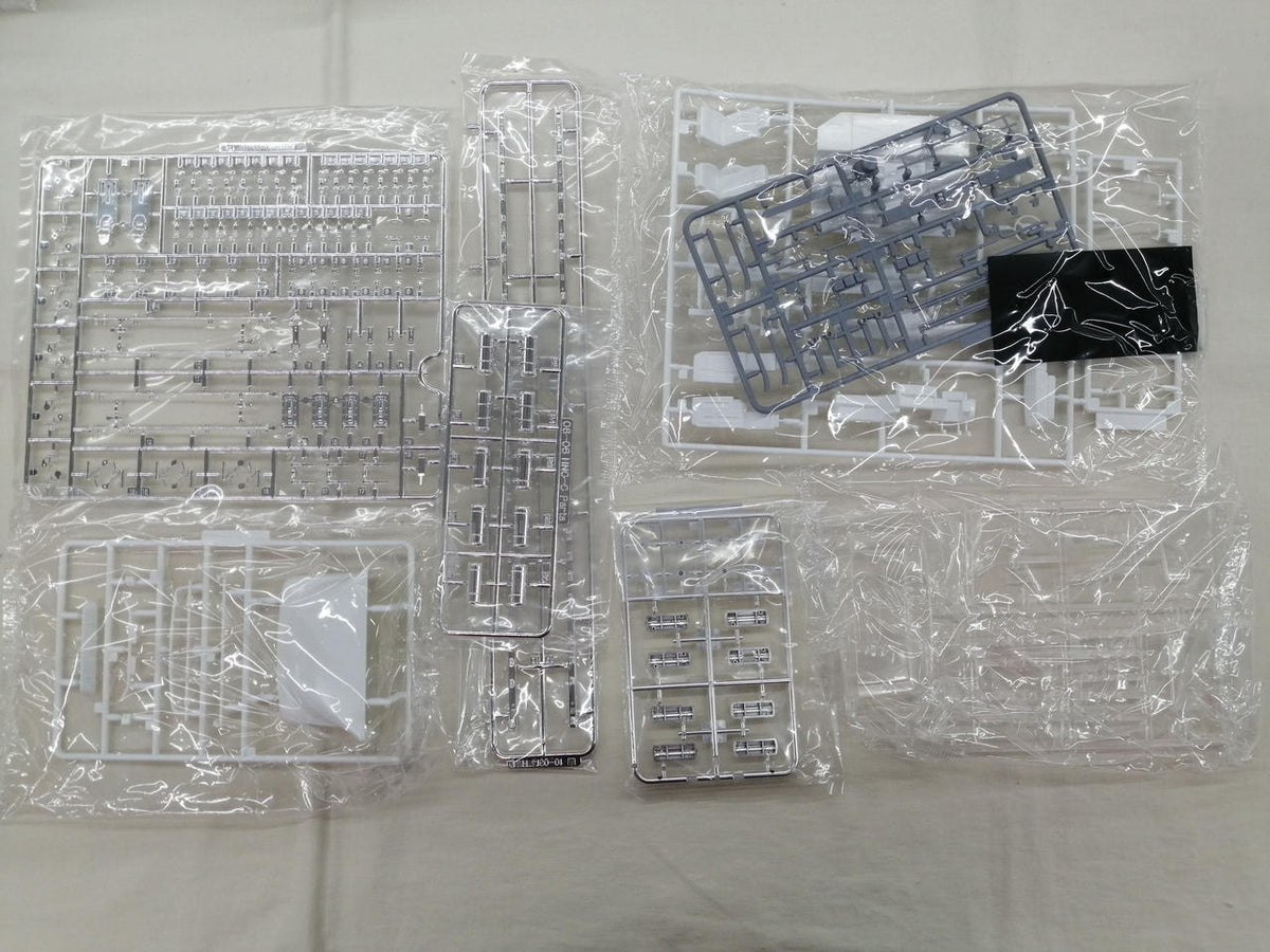 Qingdao Cultural Teaching Materials Company 1/32 Scale Hino Profia FW - Banzai Thrifting | BanzaiHobby