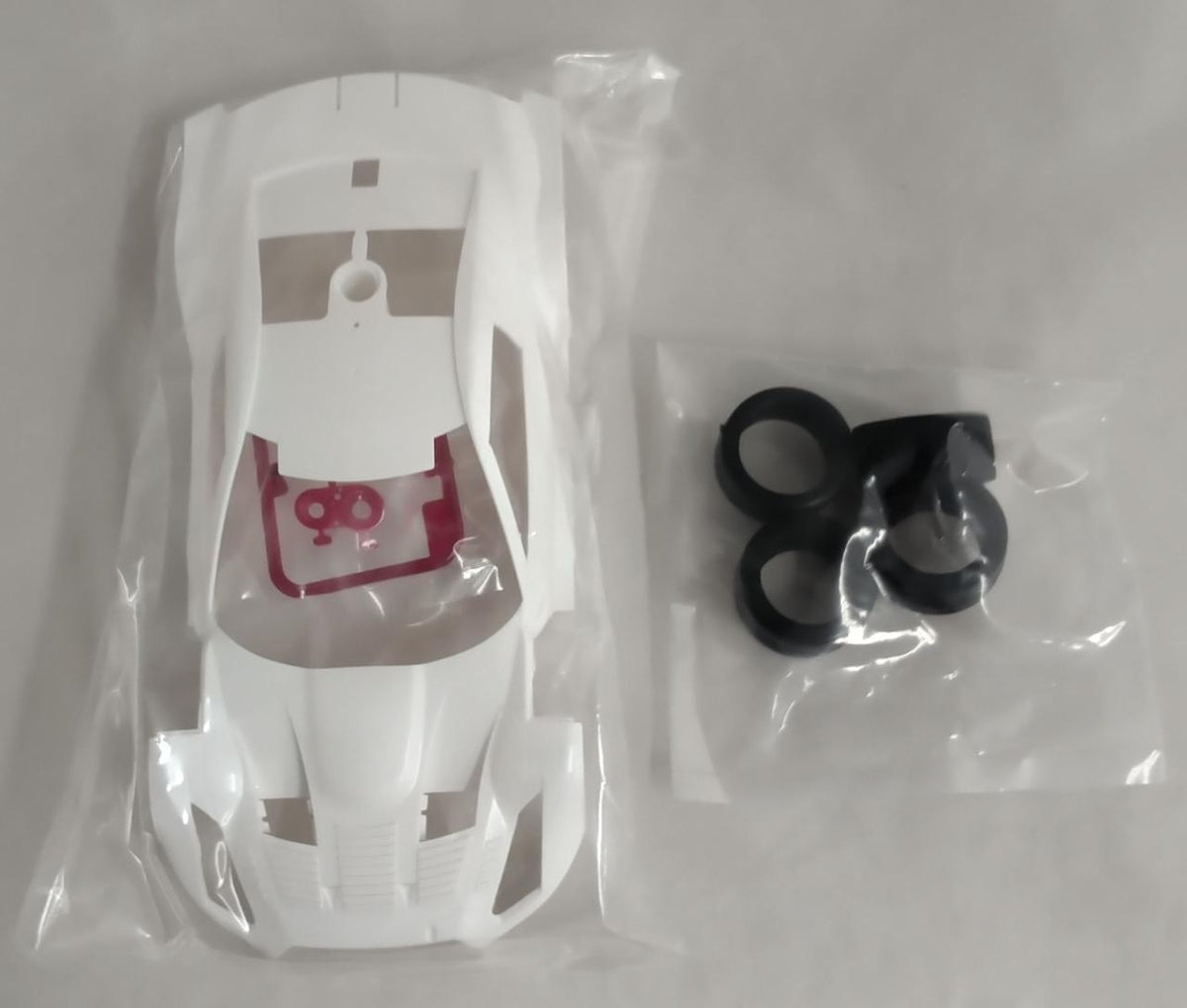 TAMIYA [Inner bag unopened] XANAVI NISMO GT-R (R35) 1/24 Xanavi NISMO ITEM 24308 - Banzai Thrifting | BanzaiHobby