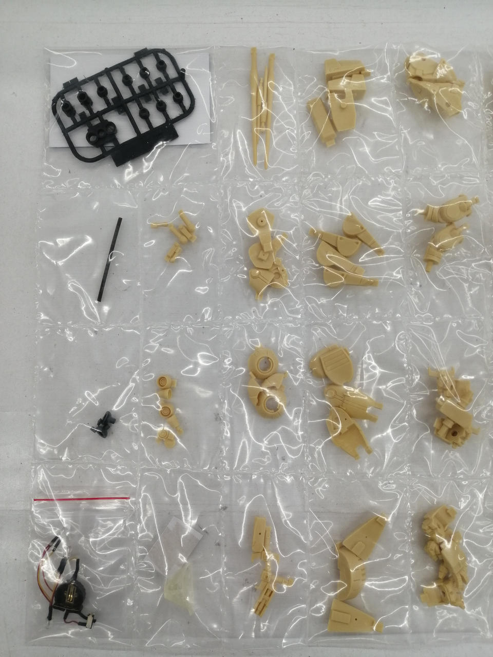 Cerberus Project Mobile Suit Gundam ZZ Garage Kit 1/144 Quinmantha - Banzai Thrifting | BanzaiHobby