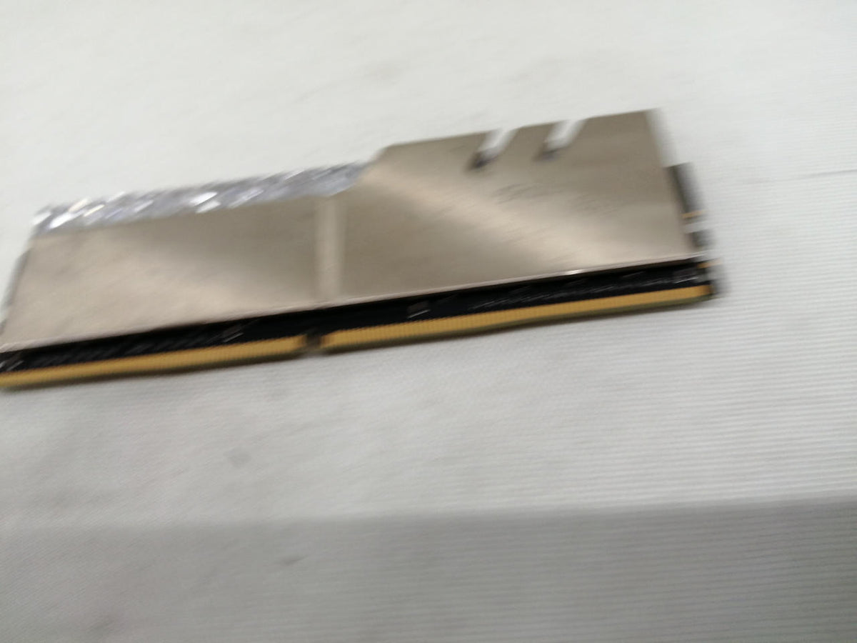 G SKILL DDR4 F4-3200C16D-32GTRS