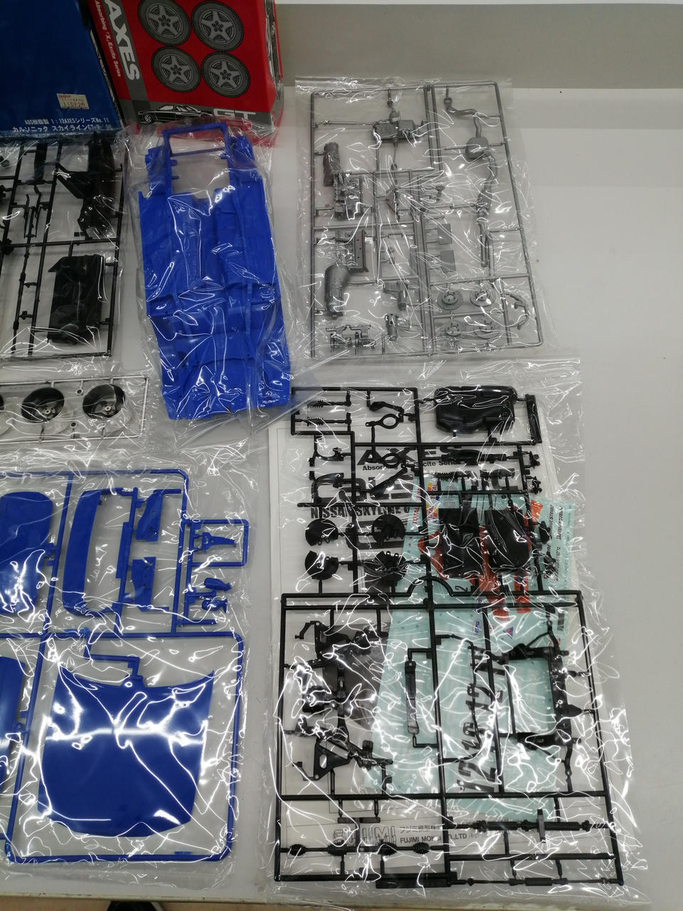 AXES Plastic Model Calsonic Skyline GT-R '90 - Banzai Thrifting | BanzaiHobby