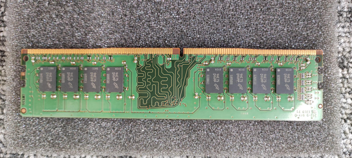 CRUCIAL DDR4 Memory CT16G4DFD8266