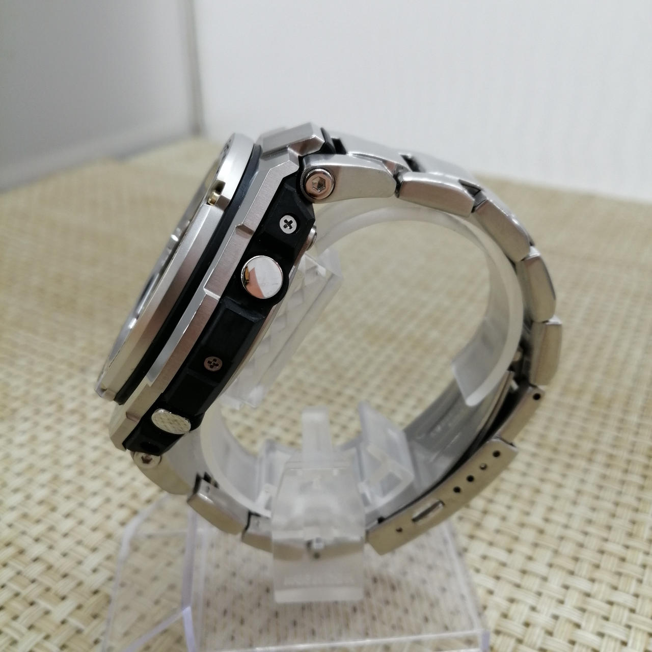 CASIO G-SHOCK GST-W110D – BanzaiHobby