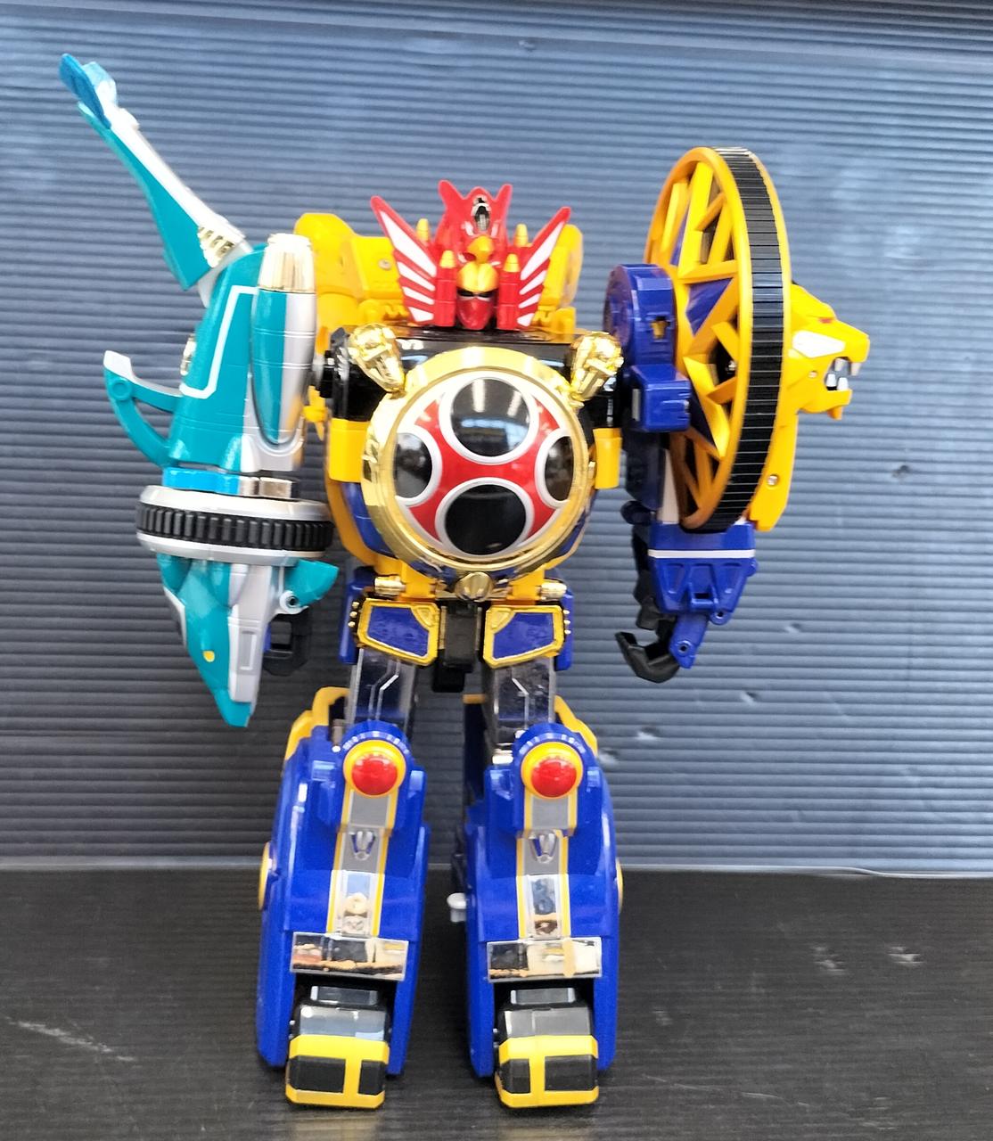 BANDAI DX Chogokin Senpujin Ninpuu Sentai Hurricaneger