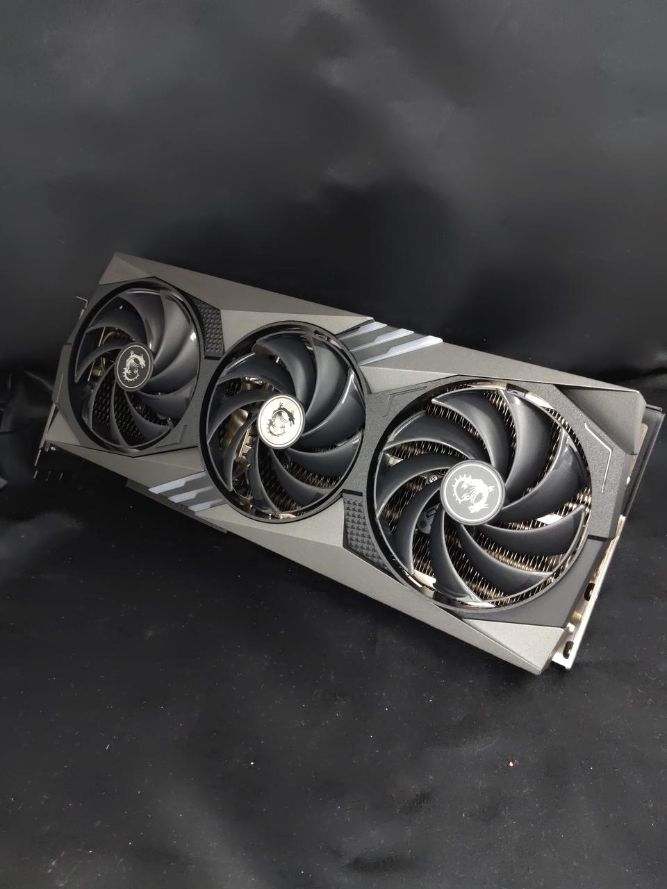 MSI Graphics RTX4070 GAMING X TRIO 12G