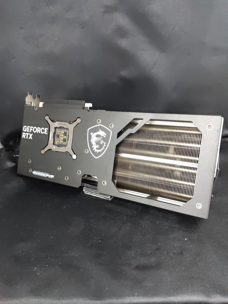 MSI Graphics RTX4070 GAMING X TRIO 12G