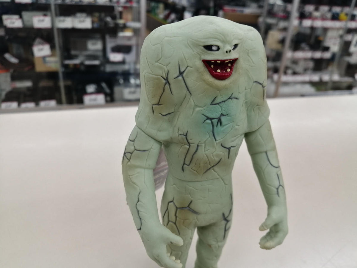BANDAI Soft Vinyl Ultra Monster EX Jamila 2001