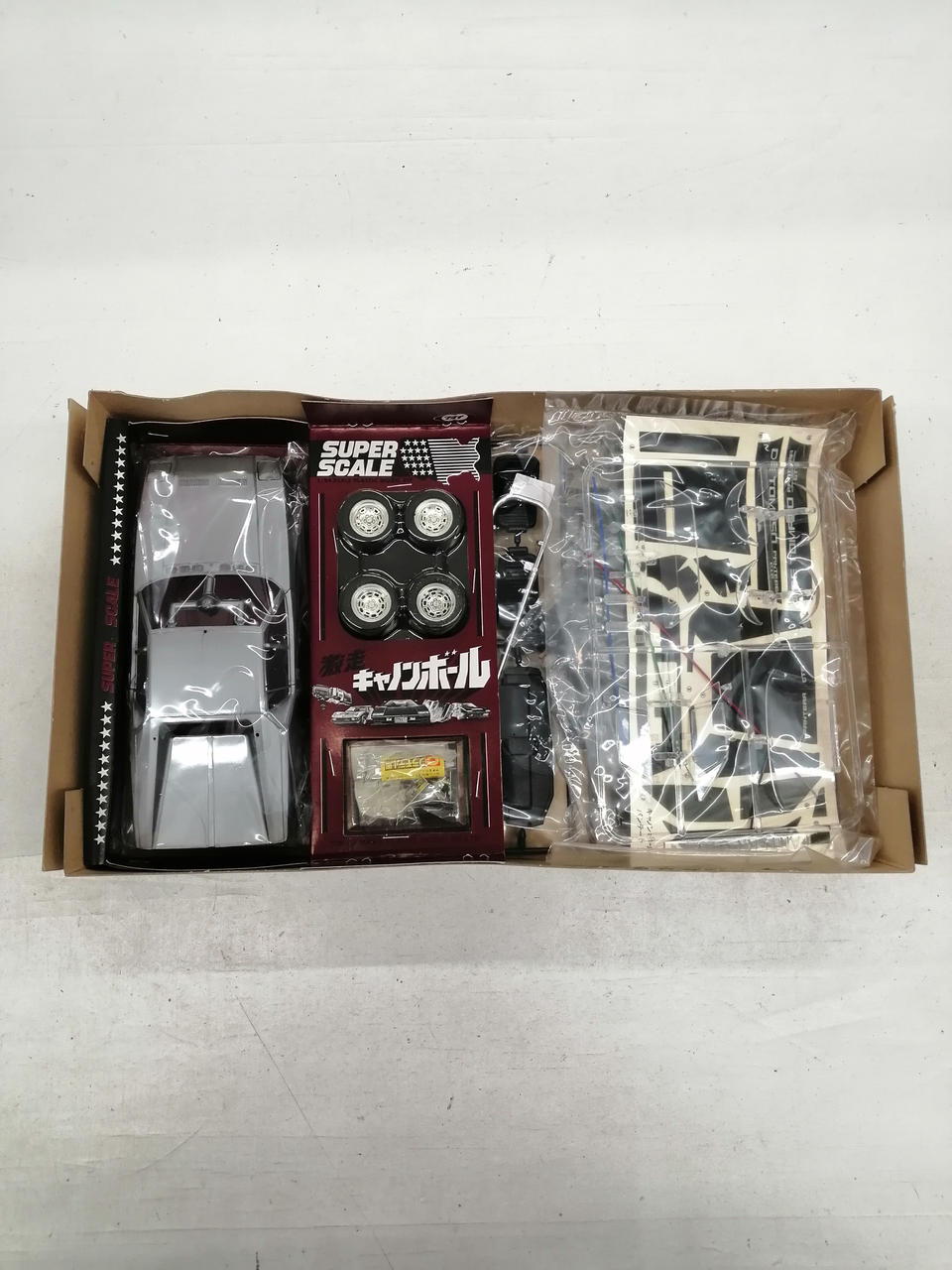 Marui 1/24 scale plastic model Pantera GTS Cannonball