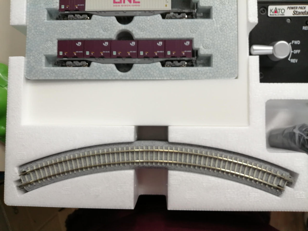 KATO N Gauge Starter Set EF210 Container Train