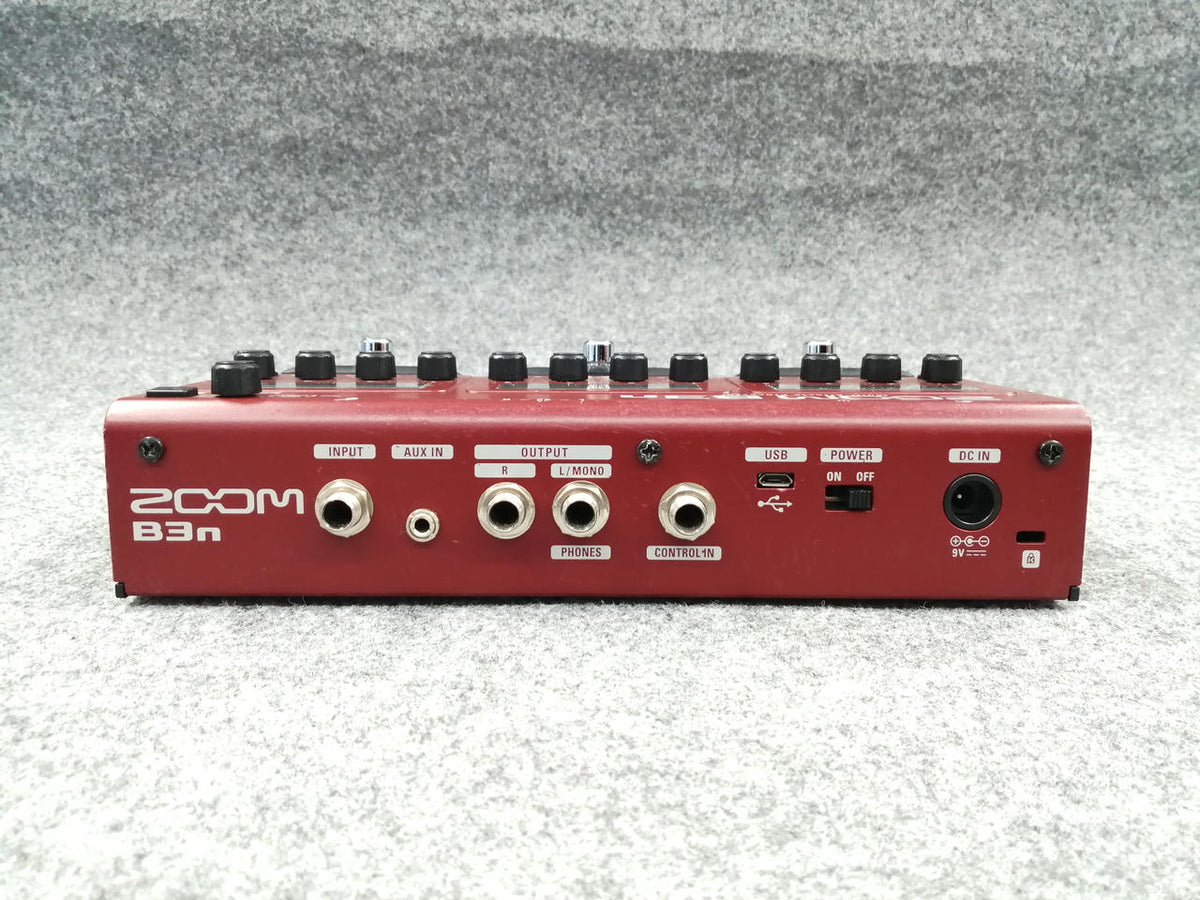 ZOOM Multi-Effects Pedal B3N