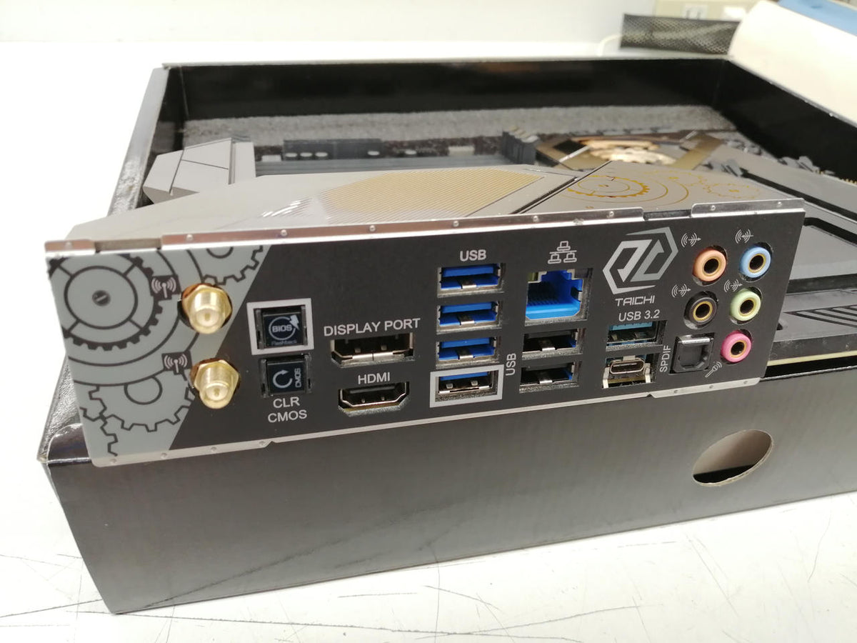 ASROCK Motherboard B550TAICHI