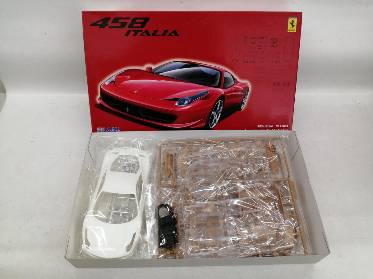 Fujimi 1/24 scale model Ferrari 458 Italy