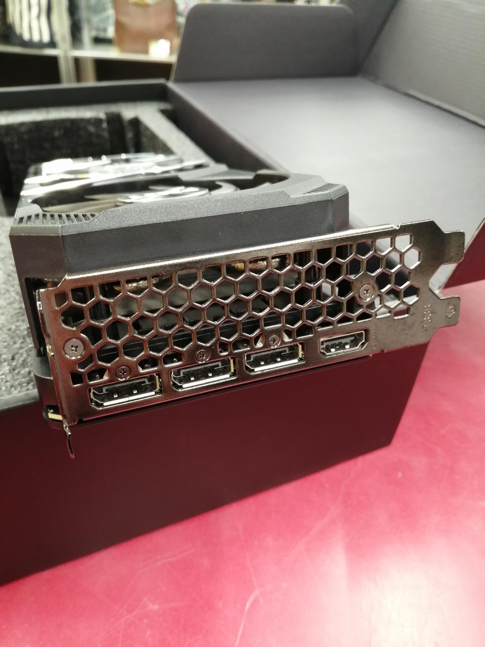 PALIT Graphics Board: RTX3070TI GAMINGPRO