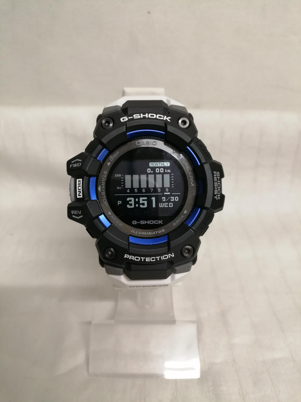CASIO G-SHOCK BLK/WHT/GBD-100