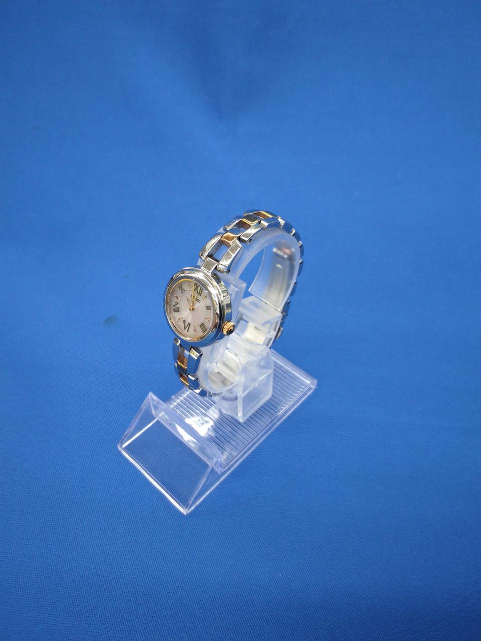 SEIKO Solar Wristwatch V117-0VC0