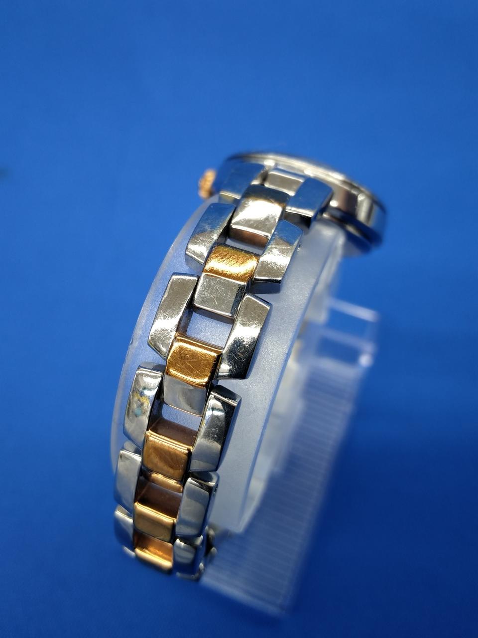 SEIKO Solar Wristwatch V117-0VC0