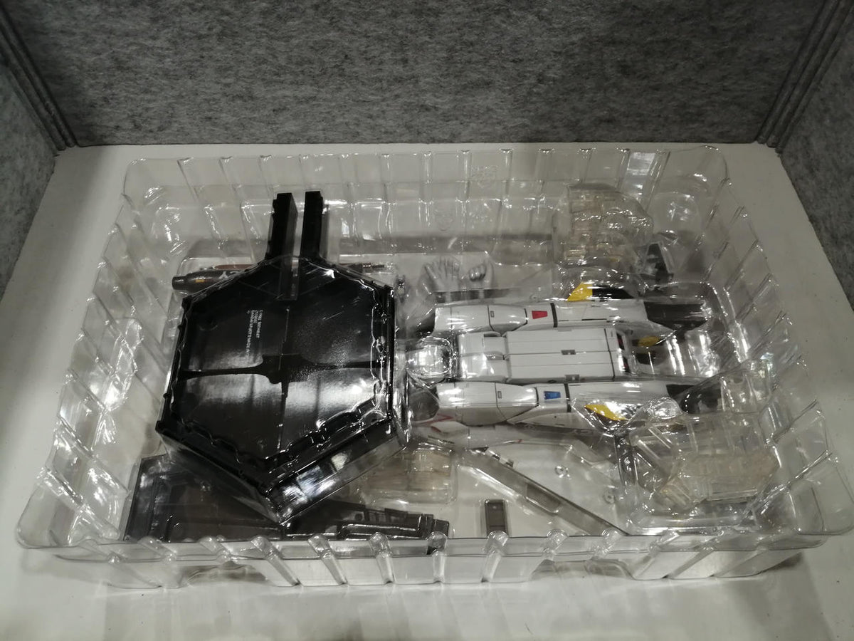 Bandai Super Dimension Fortress Macross DX Chogokin First Limited Edition VF-1S Valkyrie Roy Fo - Banzai Thrifting | BanzaiHobby