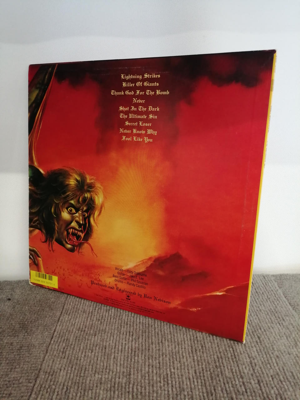 CBS SONY OZZY OSBOURNE/THE ULTIMATE SIN 28AP 3145 - Banzai Thrifting | BanzaiHobby