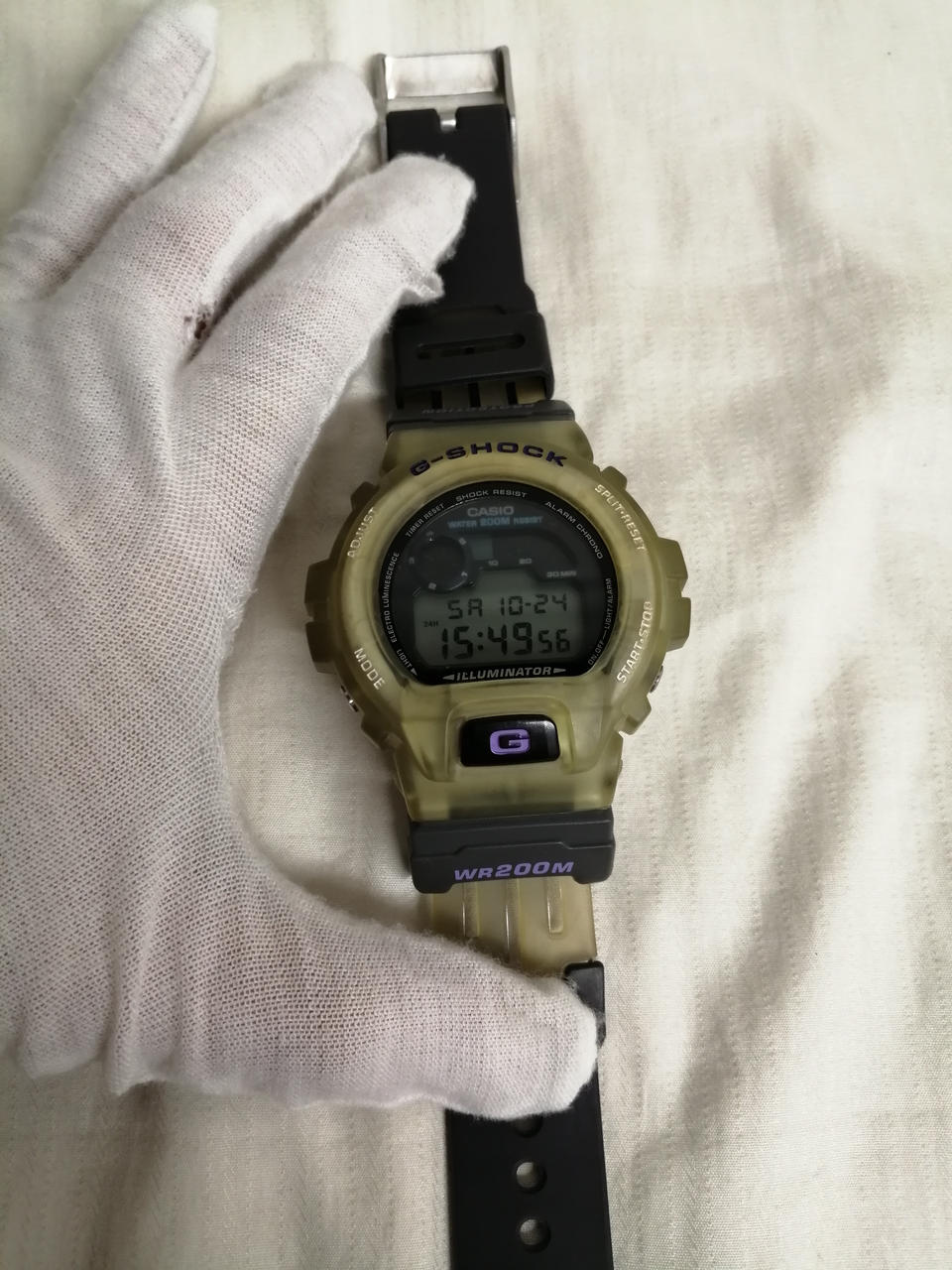 CASIO G-SHOCK DW-6900 / Yellowed - Banzai Thrifting | BanzaiHobby
