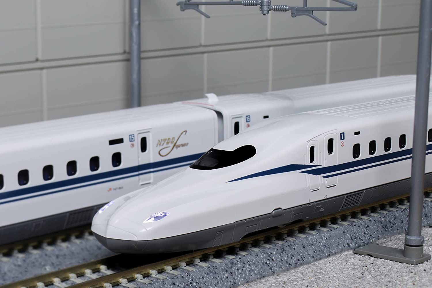 KATO 10-007 Starter Set Shinkansen Series N700S `Nozomi - BanzaiHobby