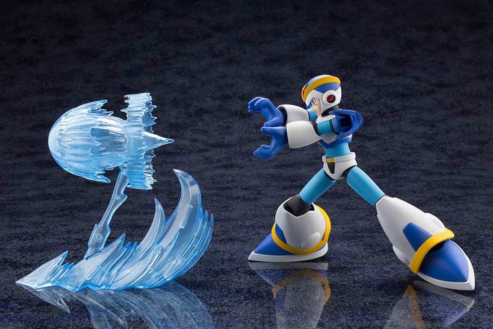 Kotobukiya KP655 Mega Man X Full Armor - BanzaiHobby