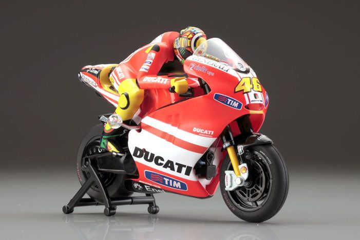 Kyosho 30052VR DUCATI DESMOSEDICI GP11 No.46 Readyset - BanzaiHobby