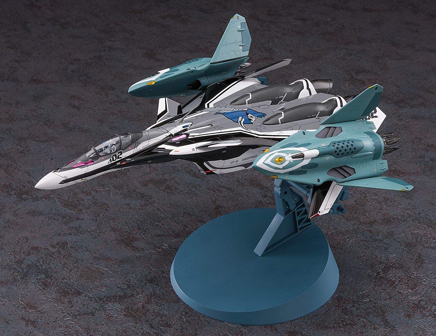 Hasegawa VF-31F Siegfried Messer Use/Hayate Use w/Lill Draken Macross De - BanzaiHobby