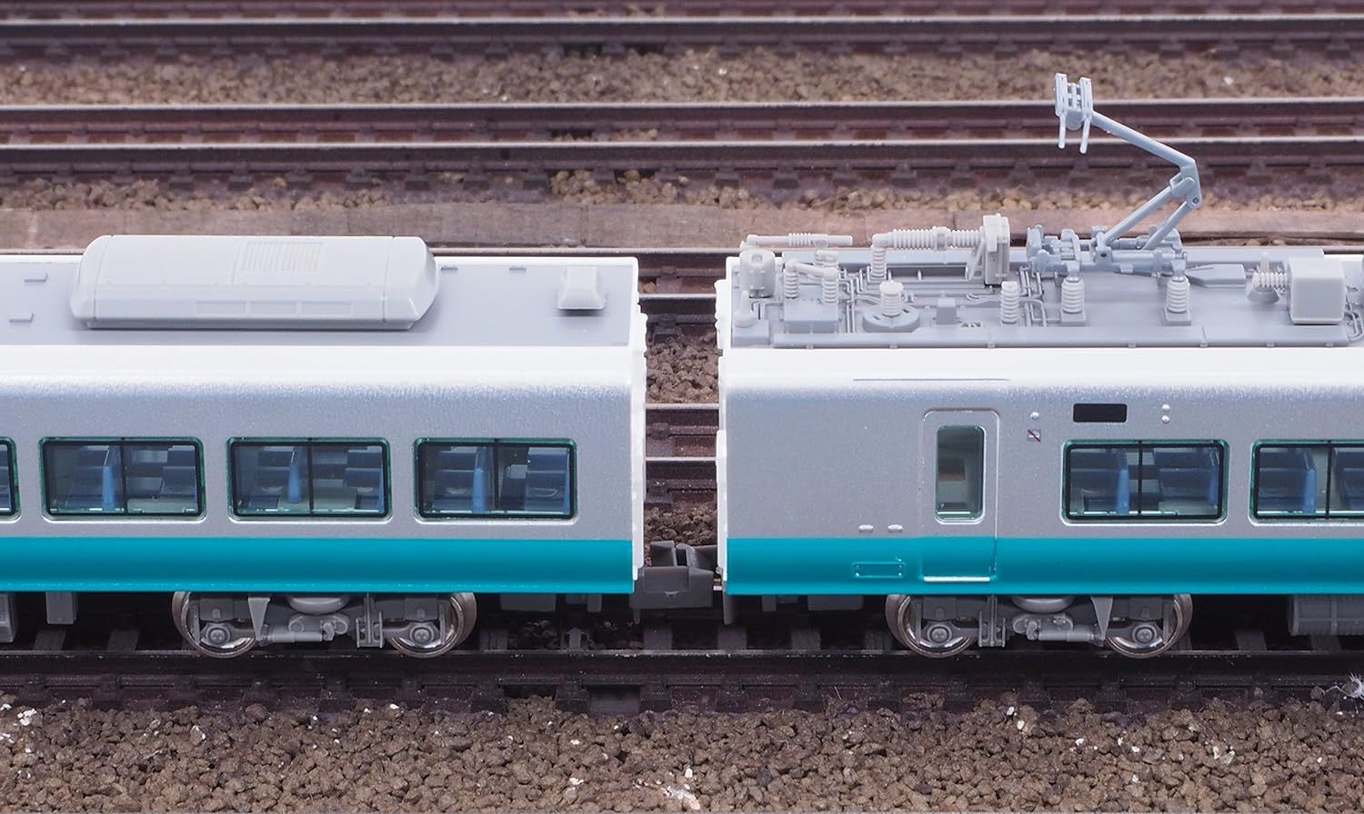 GreenMax 30538 N Gauge E653 Series Fresh Hitachi Green 7 Car Set (w/Power) (Pre-painted) - BanzaiHobby